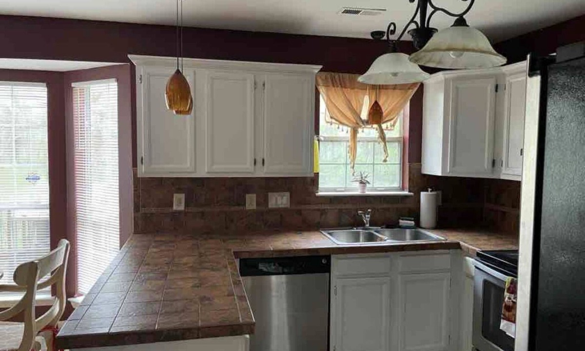 Charlotte House | Cozy home minutes from PNC and Nascar Speedway