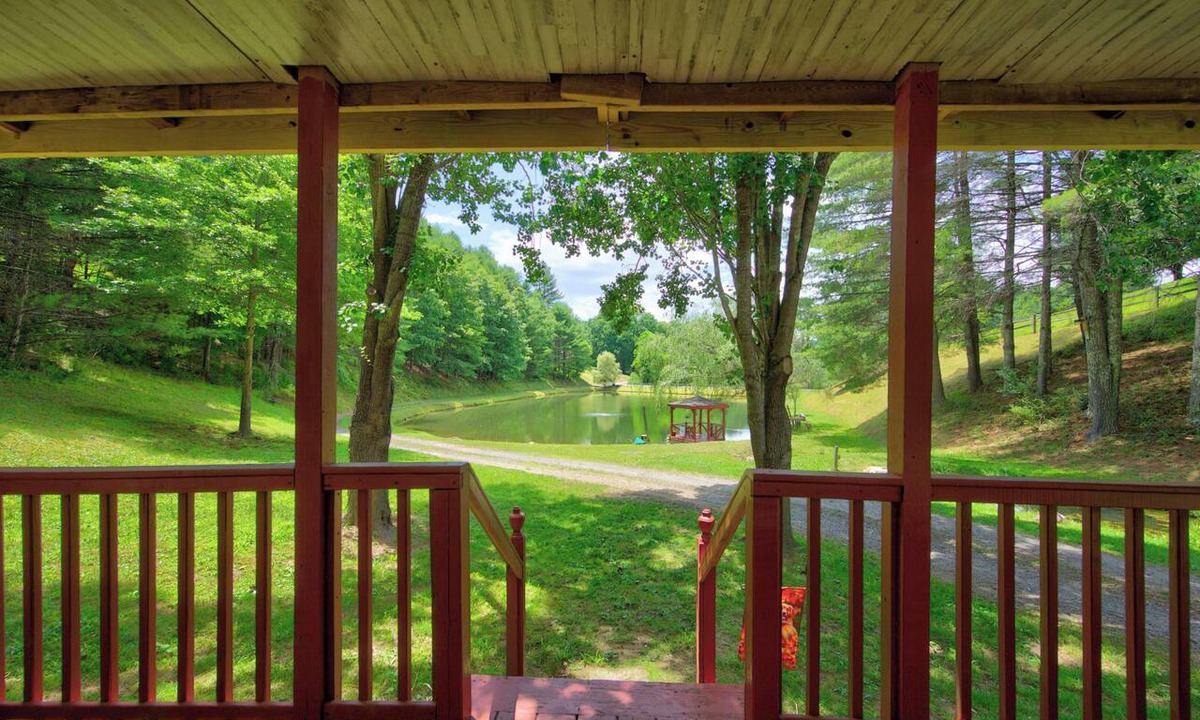 Galax House | Cozy lakeside cabin with peaceful views, a covered porch, fire pit, and private rural getaway.