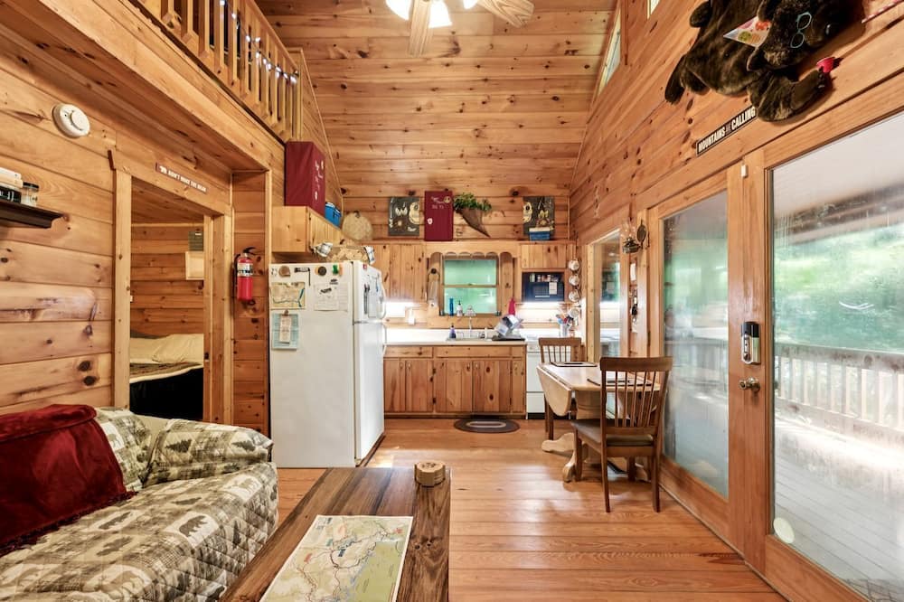 Andrews Boat Rental | Cozy Log Cabin Hideaway on Collett Creek with Loft and Porch in Andrews NC