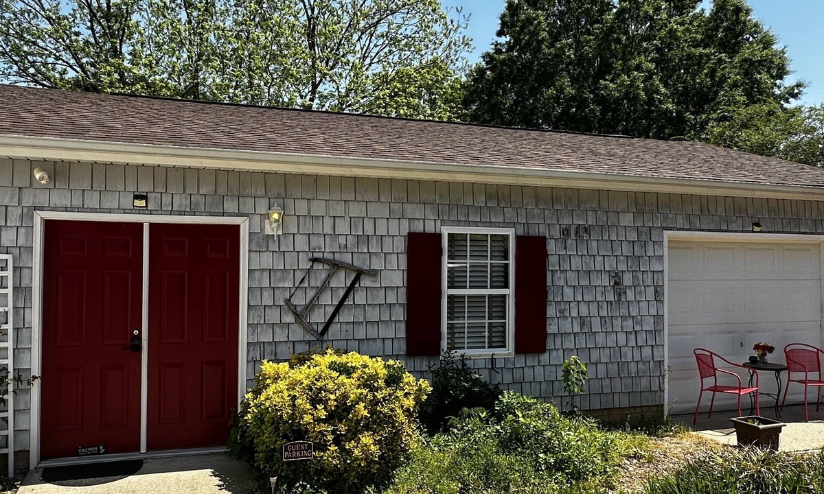 Northeast Raleigh Apartment | Cozy Private Guest House near Neuse River, Pet-Friendly!