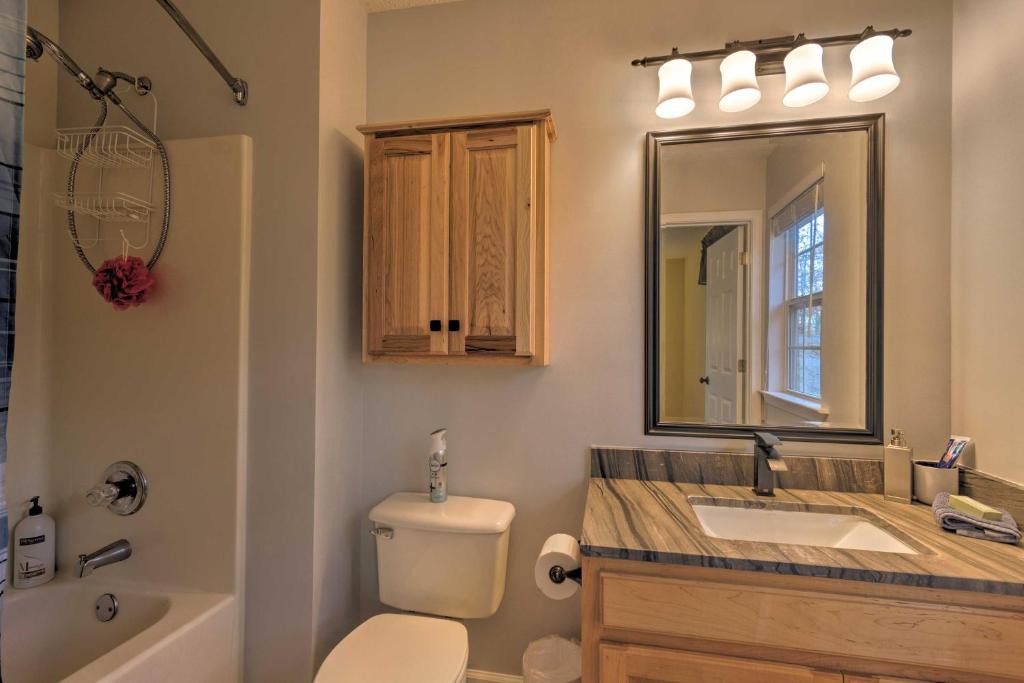 Sapphire House | Cozy Sapphire Resort Home with Deck and Mountain Views