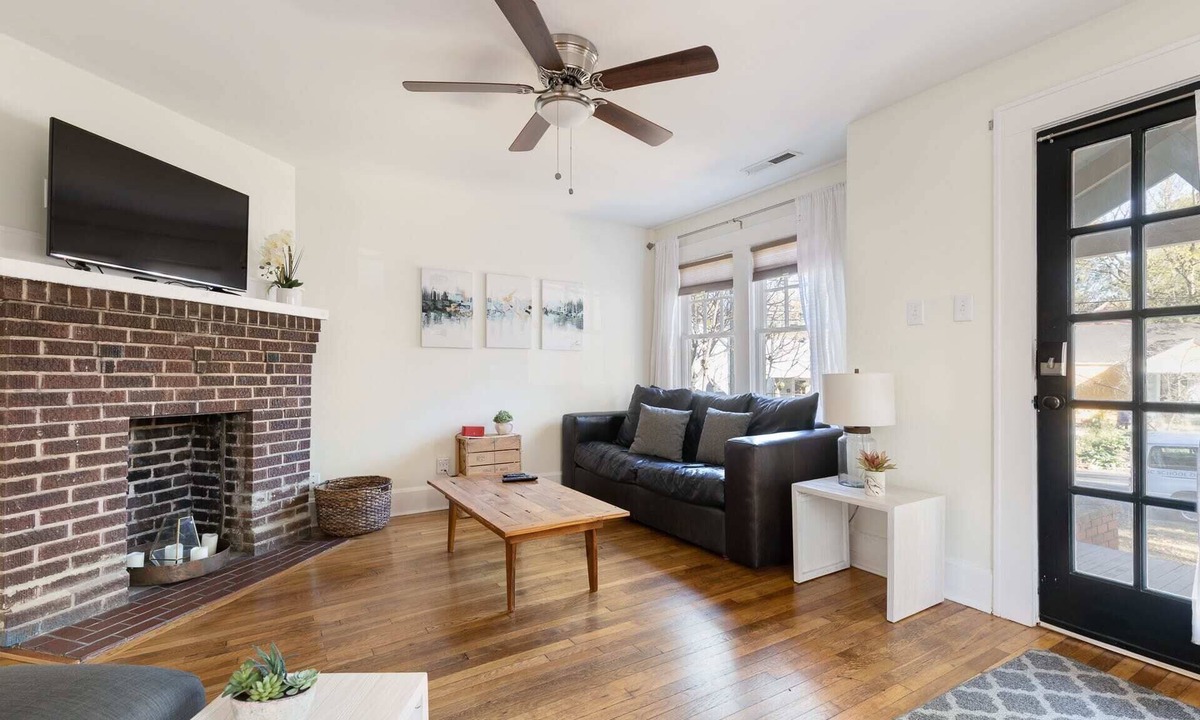 Downtown House | Craftsman near Downtown & Duke- Fabulous Location!