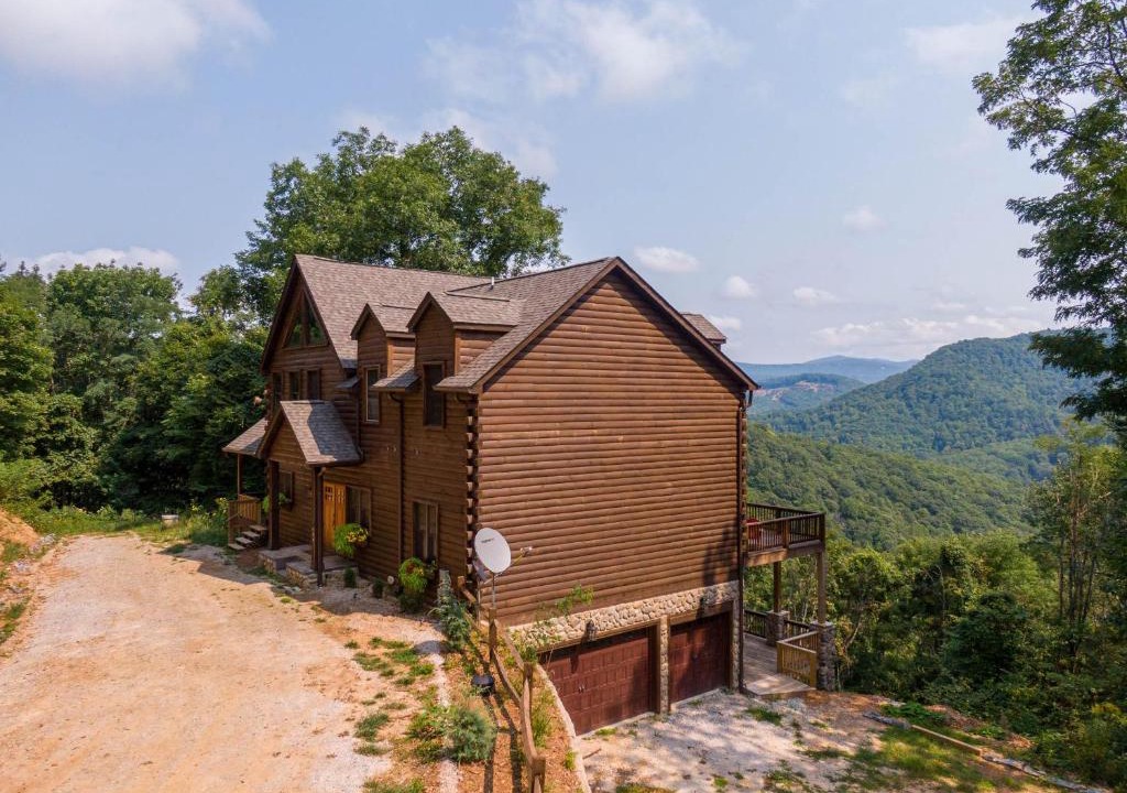 Frank House | Cranberry View Lodge