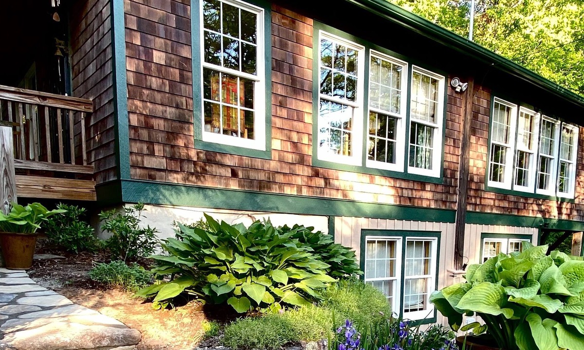 Swannanoa Cabin | Creative & Sophisticated Retreat Between Asheville and Black Mountain
