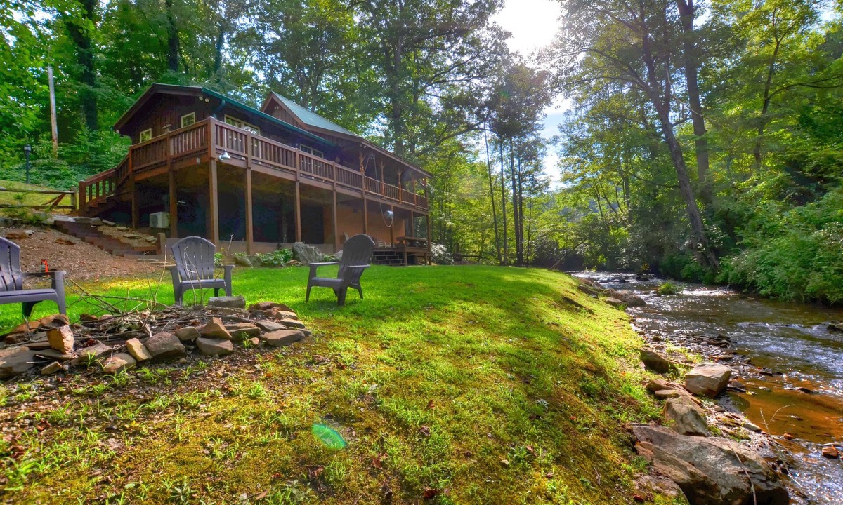 Sylva Cabin | Cute Cabin On The Creek Near Dillsboro
