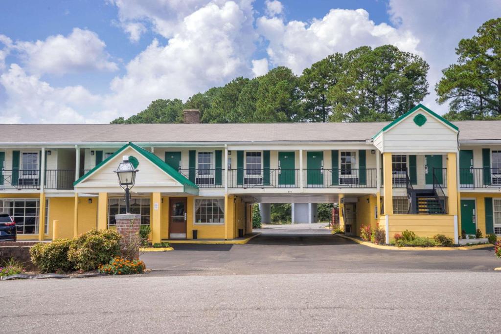 Inn | Lincolnton