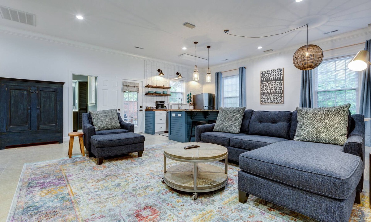 Winston - Salem House | Deacon Stays: Double House at Idlewilde - Walk to WFU - Sleeps 16