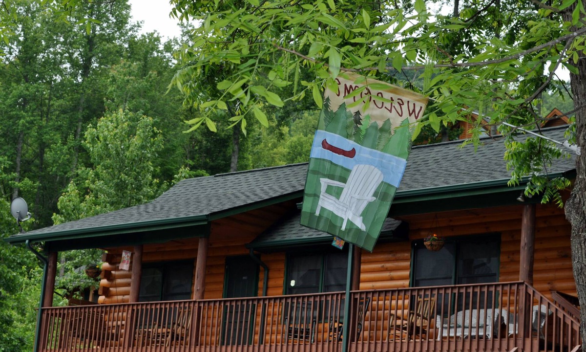 Waynesville Cabin | Deer Country Vacation Cabins #2 - Long Range View, Dogs Friendly