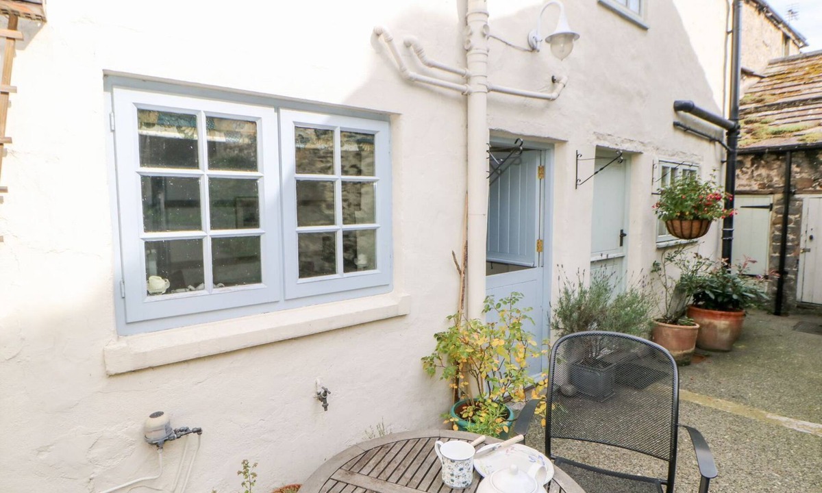 Middleham Cottage | Demonicus
