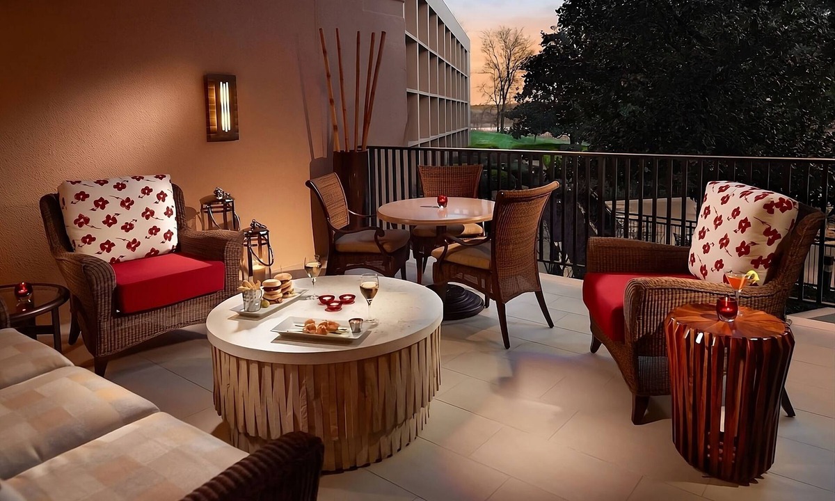 Nashville Hotel | Discover Music City, Central Location, Pool, Easy Airport Access!