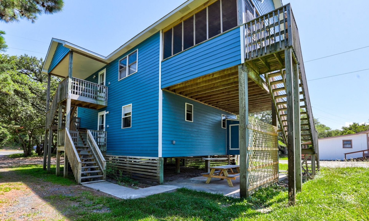 Frisco House | Dog-friendly, waterfront home w/sound access, patio & WiFi - walk to the beach