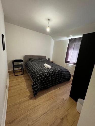 Manchester House | Double bed D2 Greater Manchester