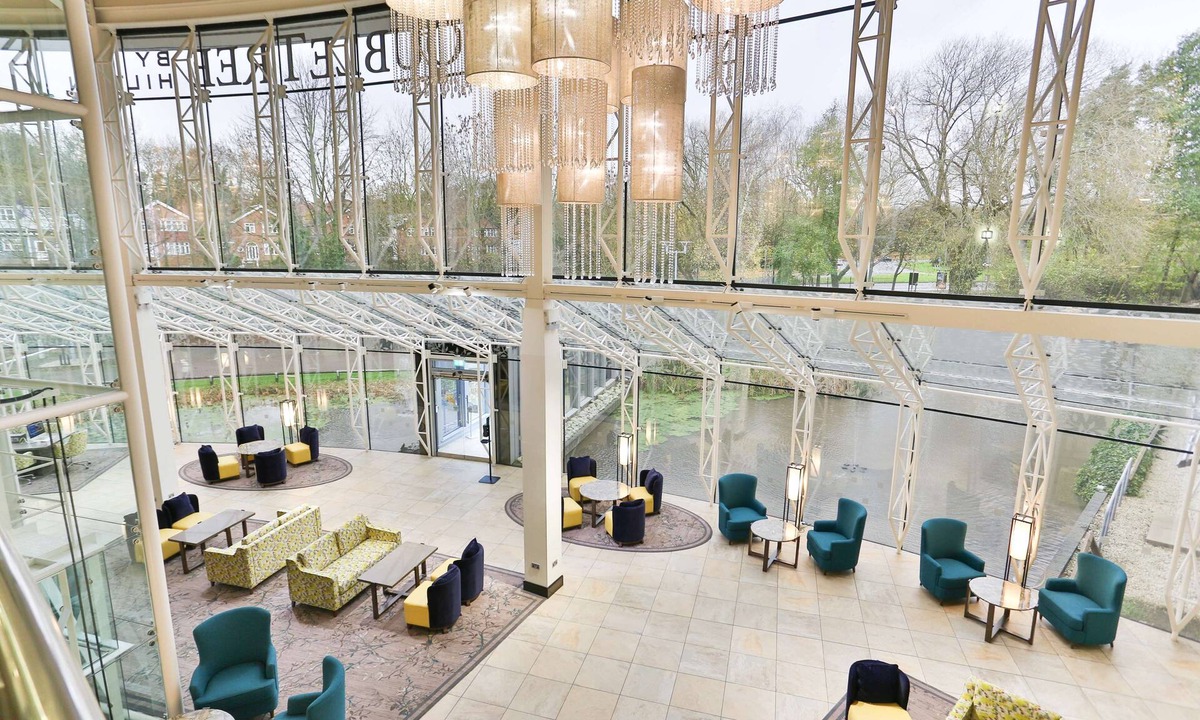 Newark upon Trent Hotel | DoubleTree by Hilton Nottingham - Gateway