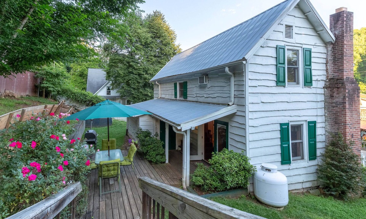 Sylva House | Downtown, dog-friendly, Dillsboro home w/fireplace - front porch & back deck