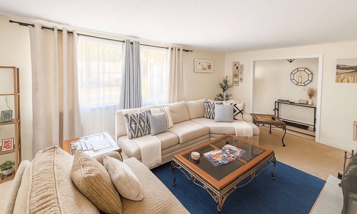 Franklinton House | Downtown Franklinton Comfortable Quiet Pet-Friendly