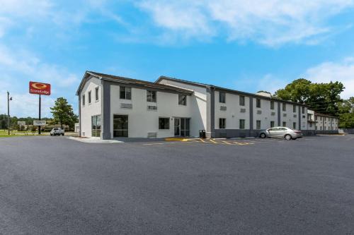 Lodge Cherry Point | Havelock