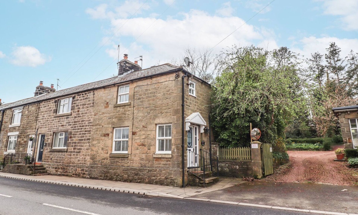 Morpeth Cottage | EDENDALE, pet friendly, with open fire in Longframlington