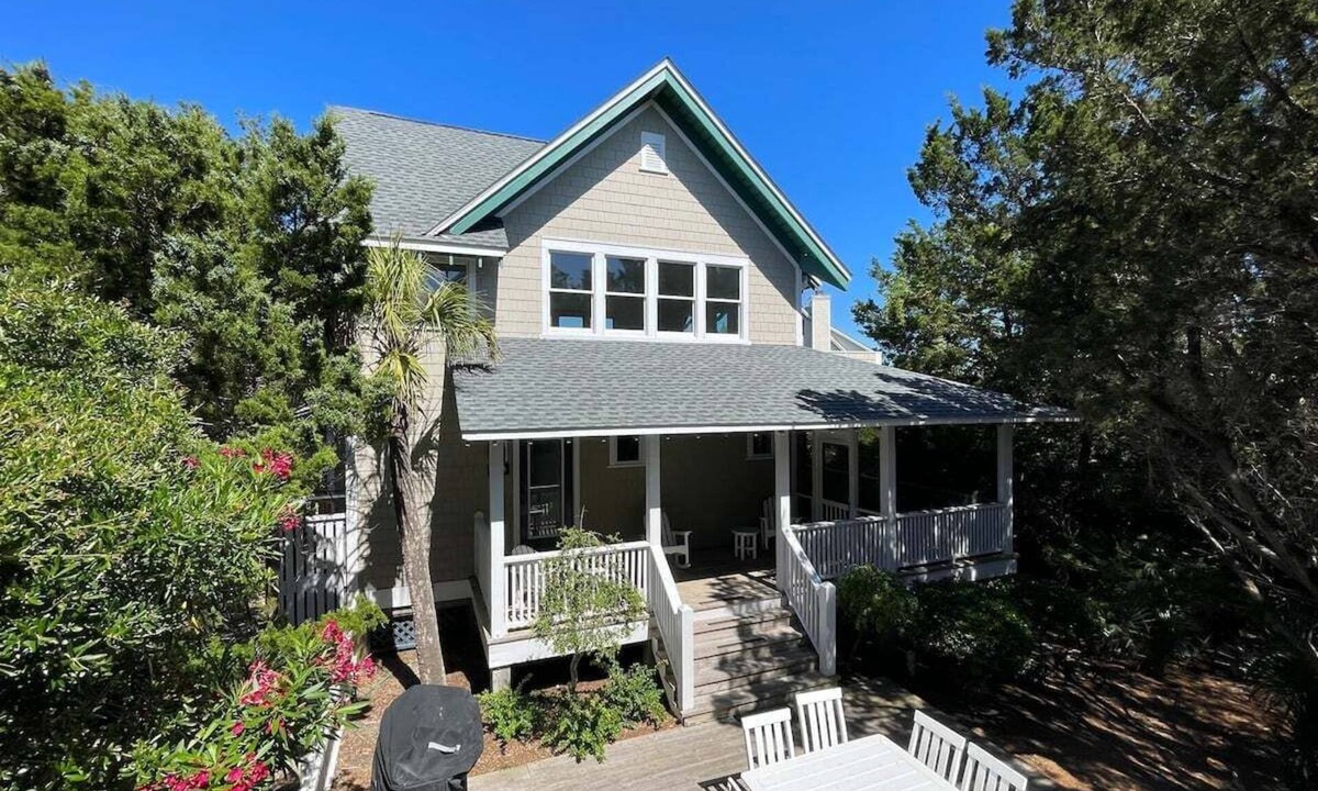 Flora's Bluff House | Edenstead PET FRIENDLY Killegray Ridge home