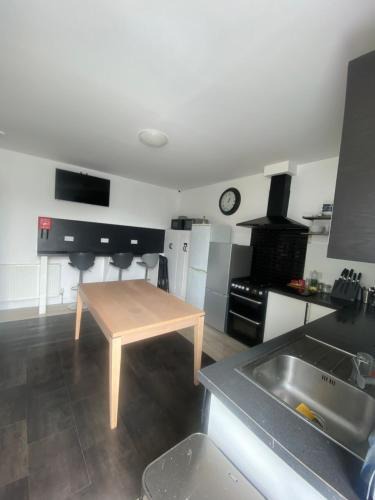 Slateford Hostel | Edinburgh West Side Hostel