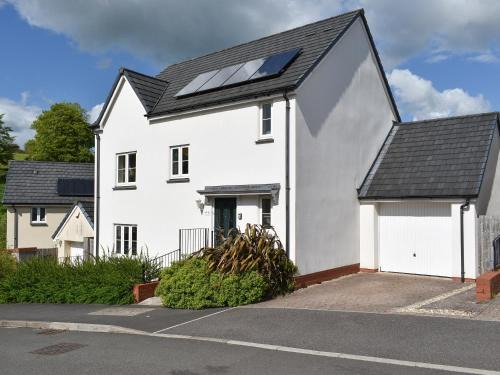 Bampton House | Elizabeth House
