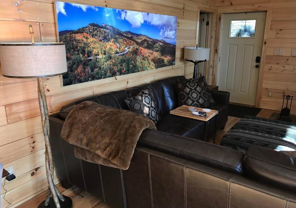 Apple Ridge Villa | Elkhorn Rustic Blowing Rock Cabin Amazing Views