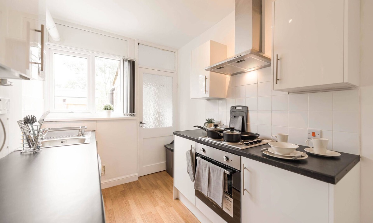 Doncaster House | Executive Double Room
