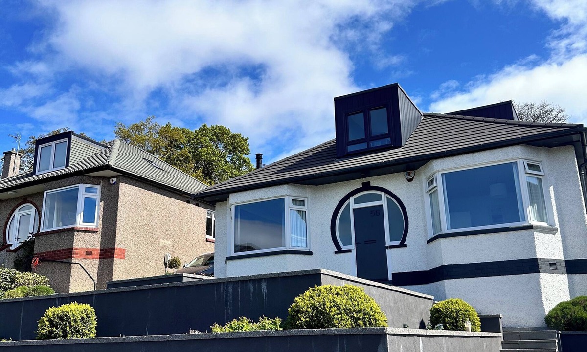 Corstorphine House | Experience Luxury: Stunning 5-Bed Airbnb in the Heart of Enchanting Edinburgh