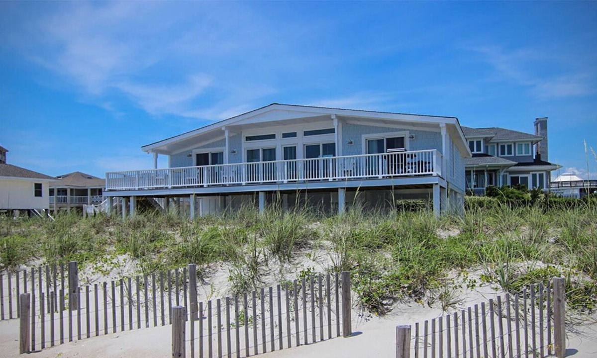 Shell Island House | Experience the beach life with this relaxing oceanfront home.