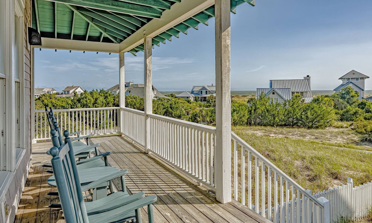 Flora's Bluff House | Experience unforgettable coastal views at Killegray Ridge, Bald Head Island