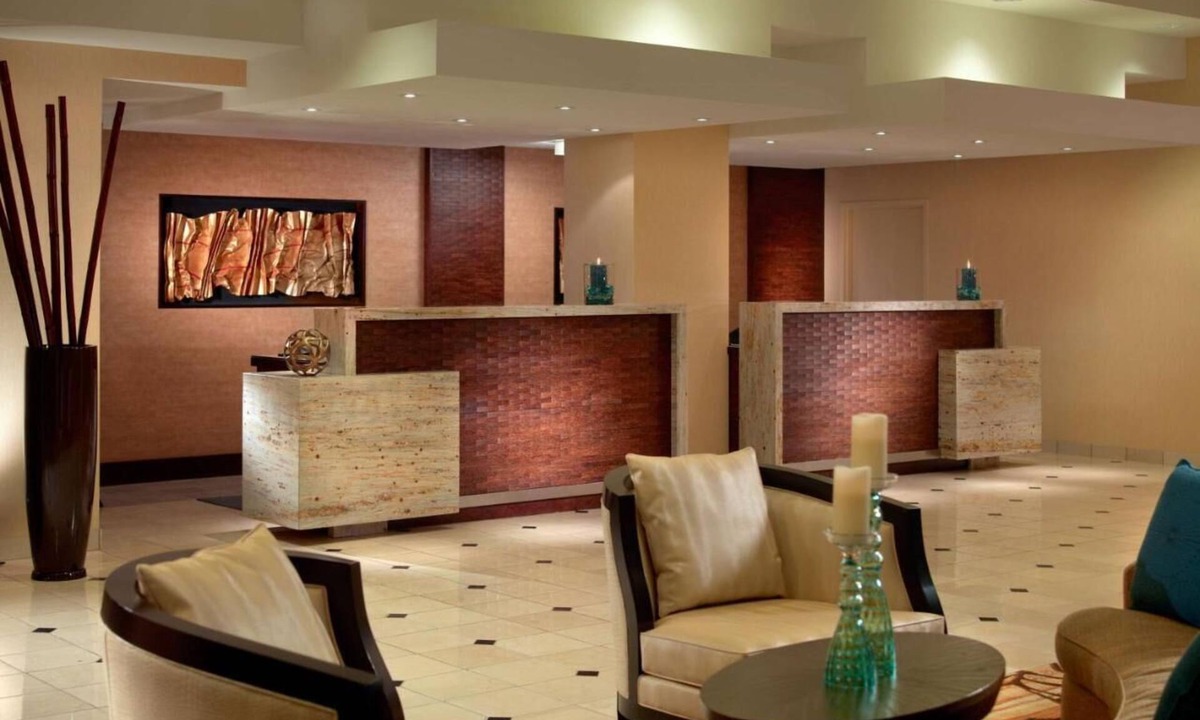 Nashville Hotel | Explore the Adventure Science Center! Pool, Parking & Airport Shuttle!