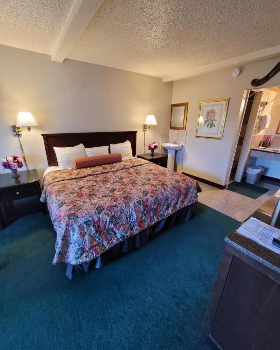 Gastonia Hotel | Express Inn and Suites