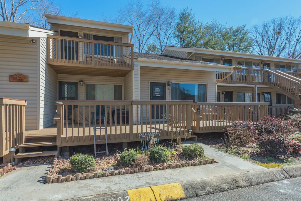 Lake Lure Condo | Fairway Villa #202