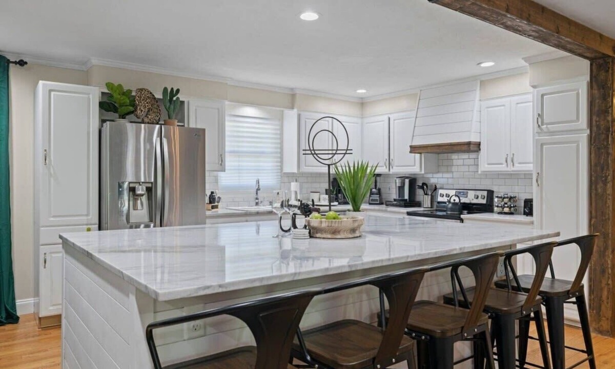 Candler House | Family Friendly Home with Hot Tub and Firepit