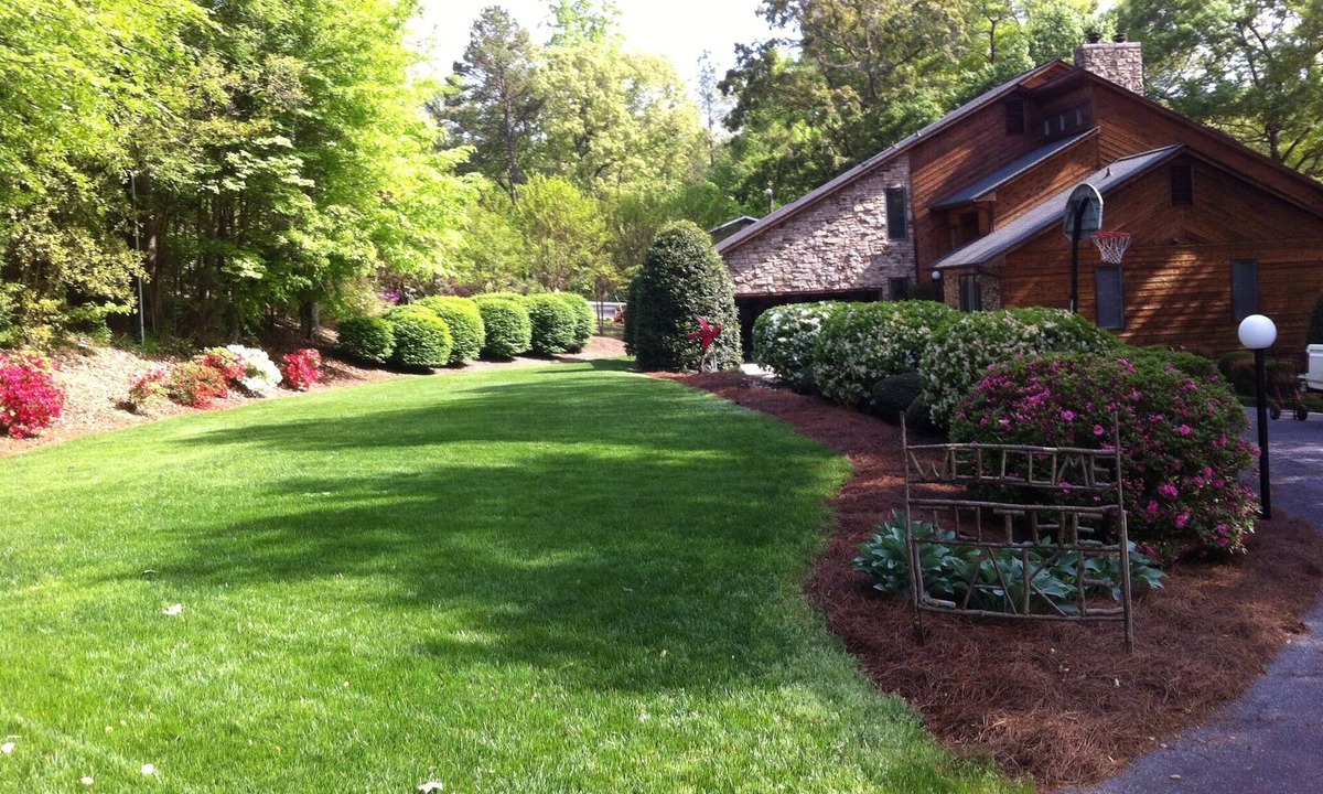 Lake Norman of Catawba House | Fantastic house, dock, water toys and hot tub! Summer dates available!