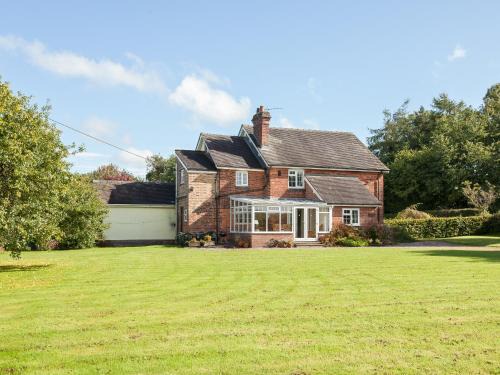 Eccleshall House | Fir Tree Cottage