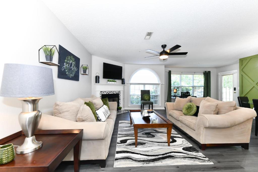 Greensboro Apartment | First floor 2 bed 2 bath with fireplace