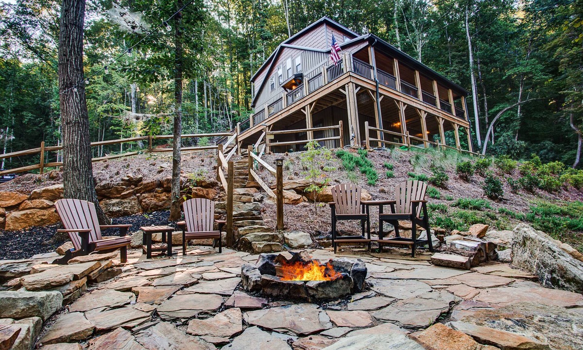 Saluda Cabin | FishTop Cabin near Saluda, Green River Bliss & Cabin Serenity