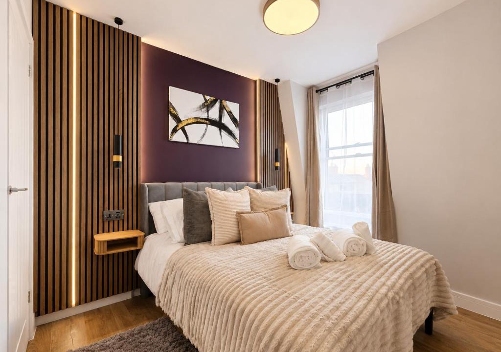 London Borough of Bromley Apartment | Flat 7 in central Bromley - underground parking
