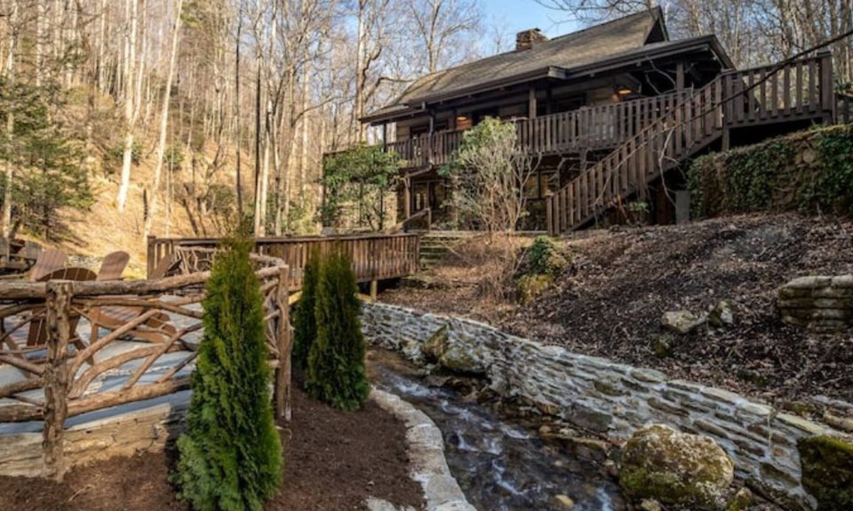 Apple Ridge Cabin | Forest & Stream Cabin near Blowing Rock