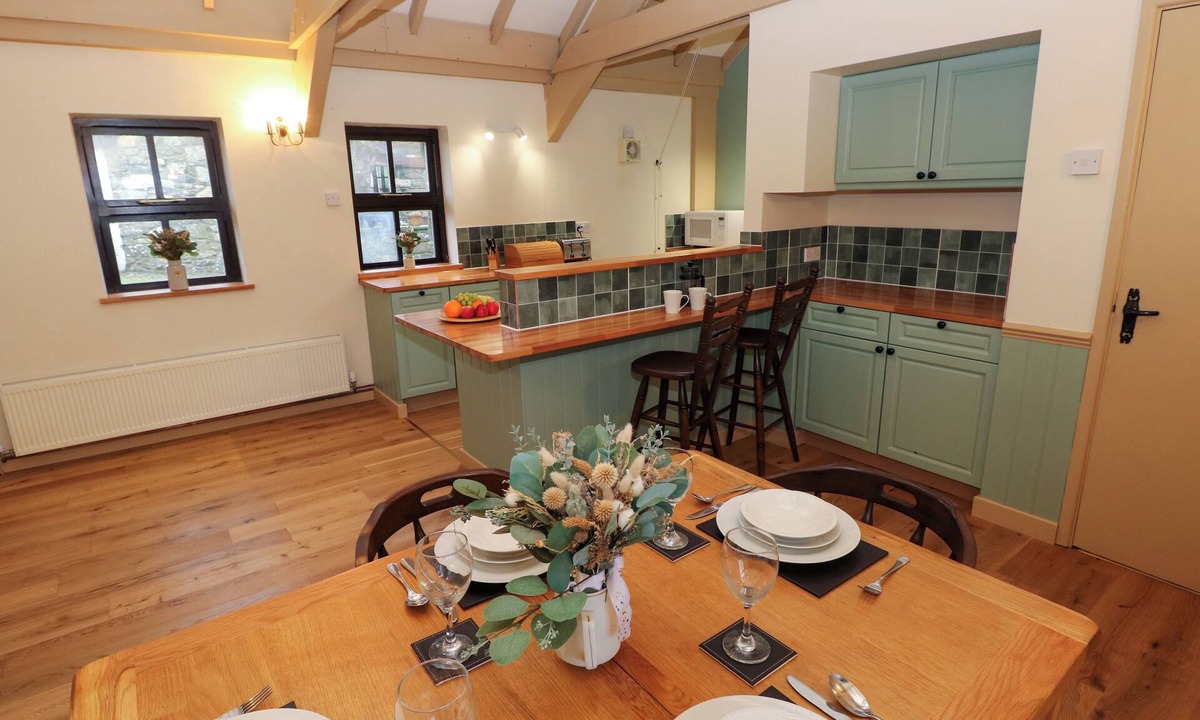 Pontfaen Cottage | Foxglove