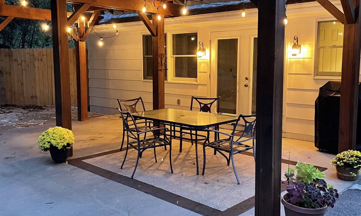Pisgah Forest Apartment | Fresh updated detached guest cottage 7 min to ntl. forest & downtown Brevard