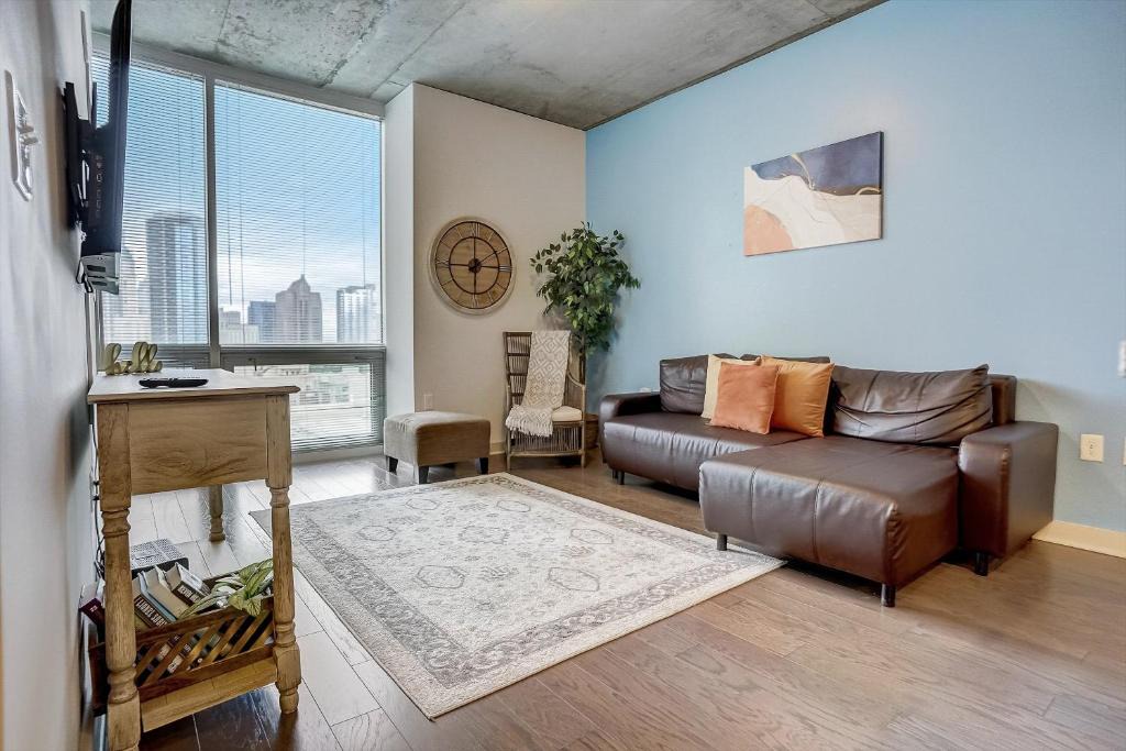 Charlotte Center City Apartment | FRONTDESK Uptown Apts with City Views Charlotte