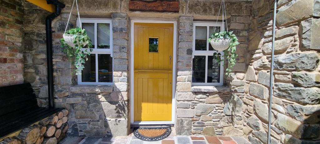 Loughinisland House | Frontview Cottage - Two Bedroom - Sleeps 6 guests
