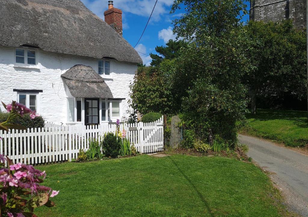 Loddiswell House | Furneaux Hatch