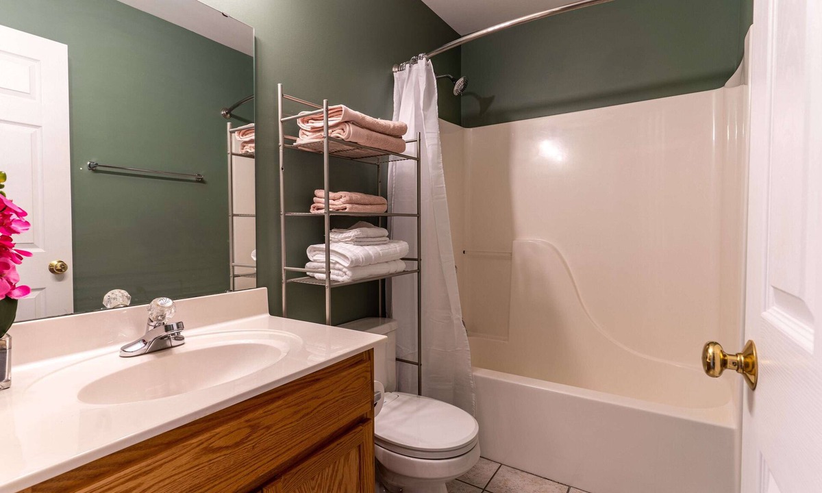 Hickory House | Furnished, 2 Bedroom 1.5 Bathroom Townhome in Quiet Hickory Neighborhood