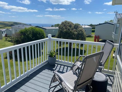 Looe Other | Gannets Rest - Spacious Static Caravan with Sea Views