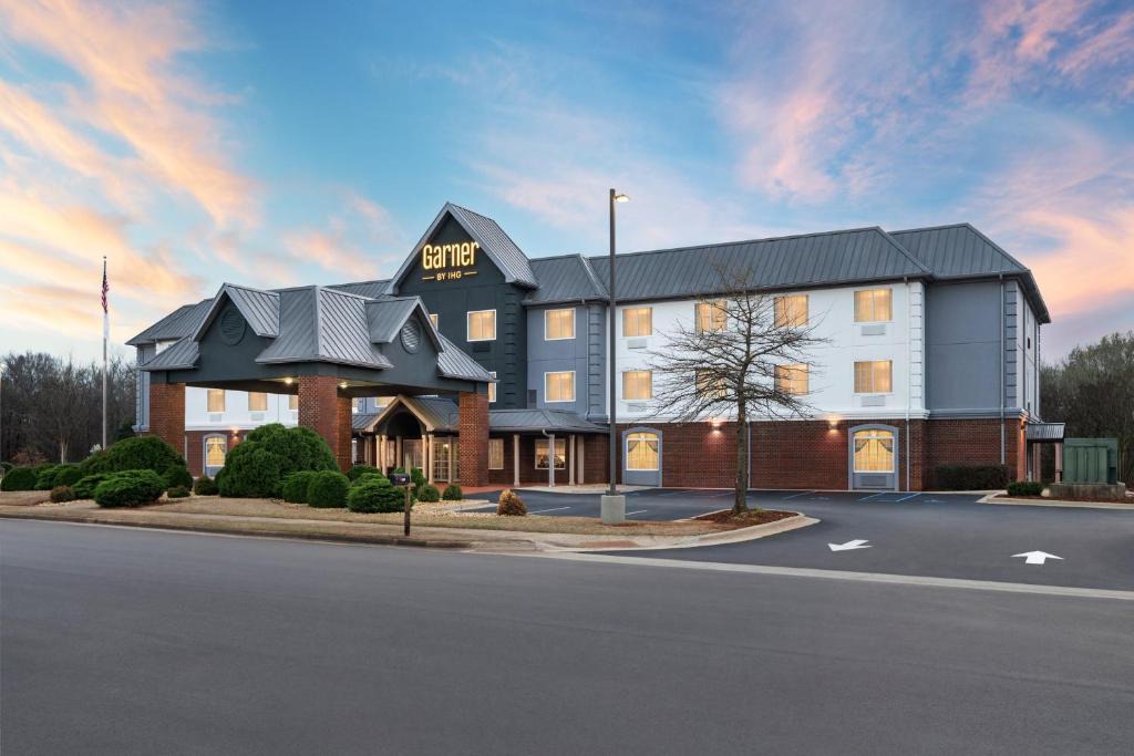 Madison Hotel | Garner Hotel Madison - Huntsville Airport by IHG
