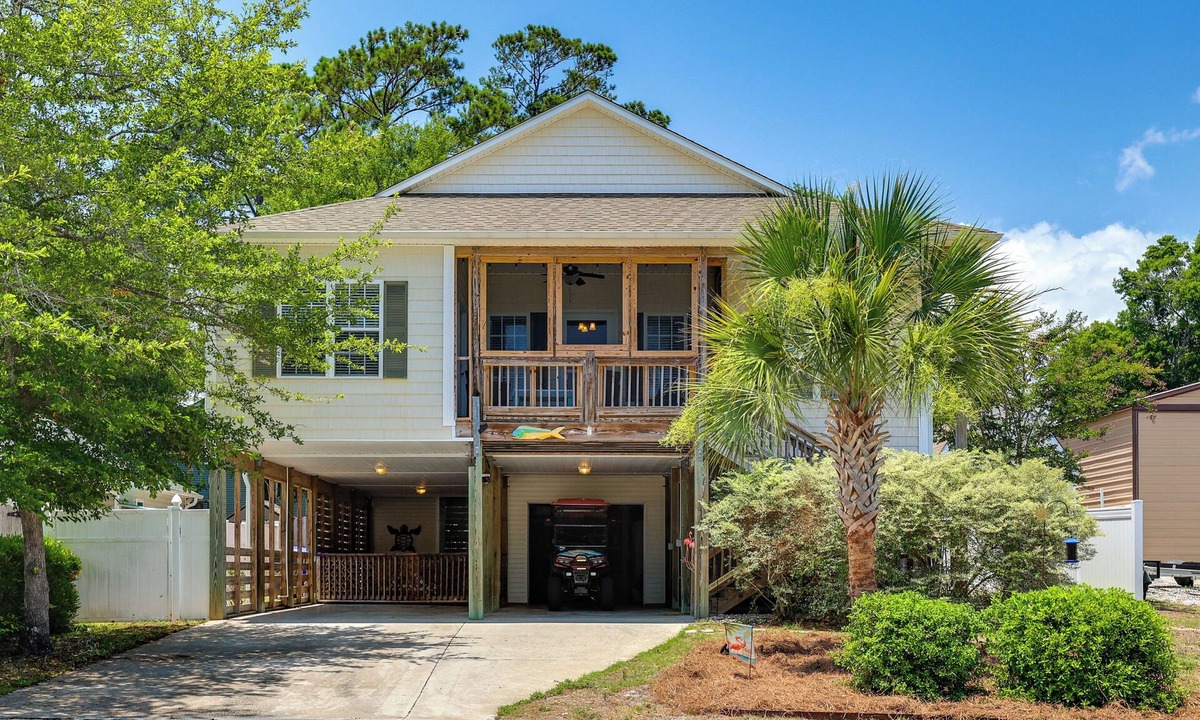 Tranquil Harbour House | Golf Cart, Bikes, Easy Beach Days! Oak Island