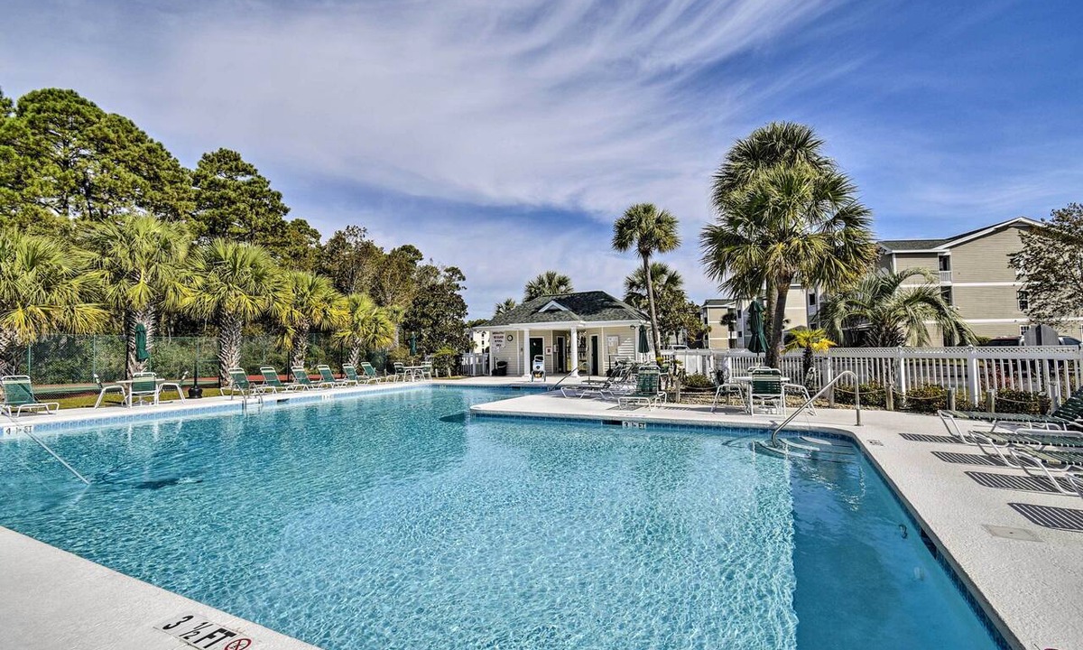 Sunset Beach Condo | Golf, Swim & Explore: Sunset Beach Family Condo!