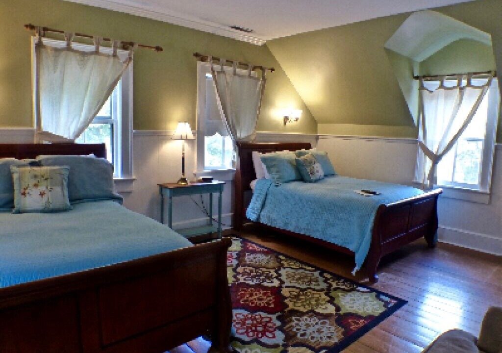 Old Town House | Hale Room at Magnolia Inn 2nd Floor